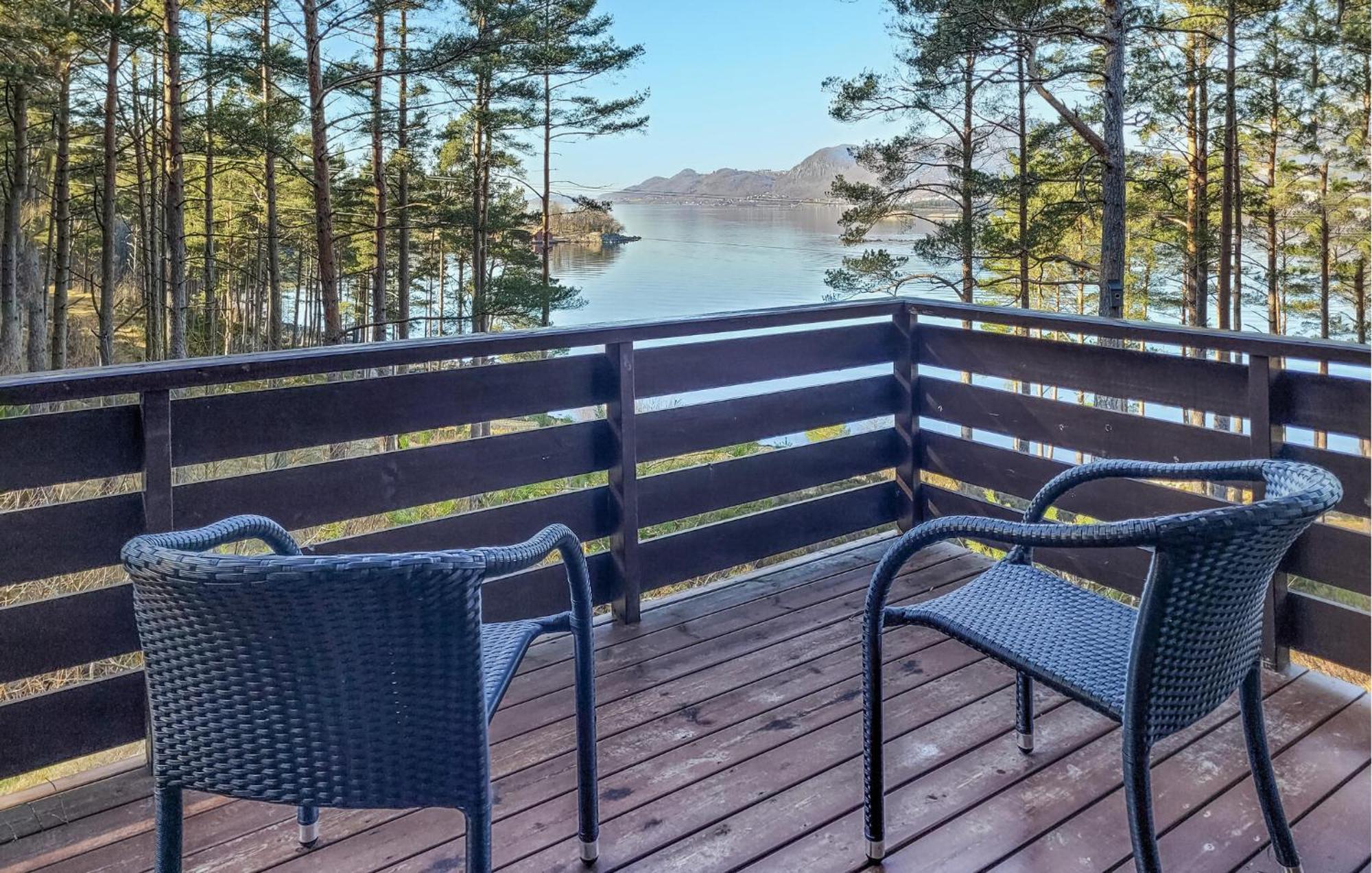 Gorgeous Home In Jorpeland With House Sea View Екстериор снимка